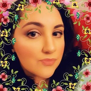 Meet your Posher, Abi